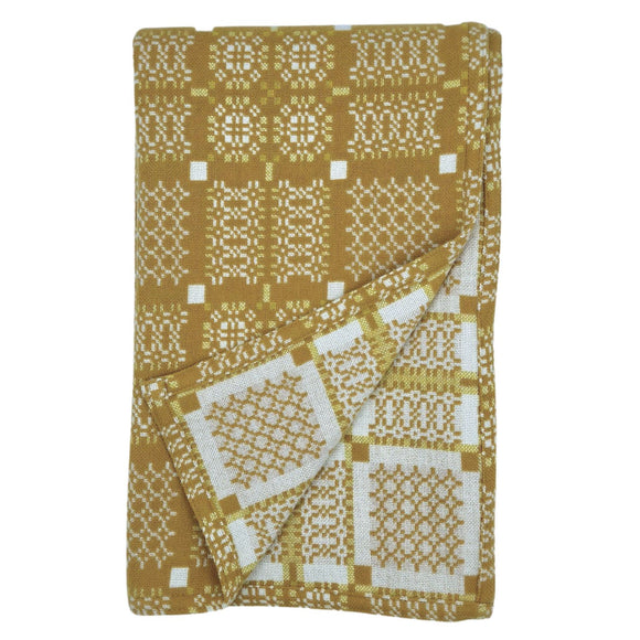 Melin Tregwynt Throw in Knot Garden Mel